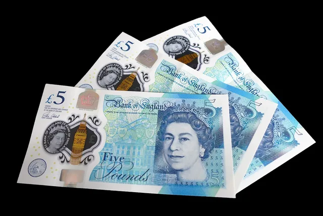 five pound note, cash, money, pound, british, finance, business, note, banknote, banking, bank, wealth, 5, currency, five, uk, english, britain, spend, investment, earn, save, sterling, financial, savings, salary, economy, pay, exchange, 10, ten, sell, buy, price, commerce, new, payment, buying, cost, purchase, budget, shop, black business, black money, black shopping, black news, black finance, black shop, black bank, black company, black economy, black note, black new, pound, pound, pound, pound, pound, sterling, sterling, sterling, salary, price, cost, budget. Marketing agency payment terms: what is normal in the UK?